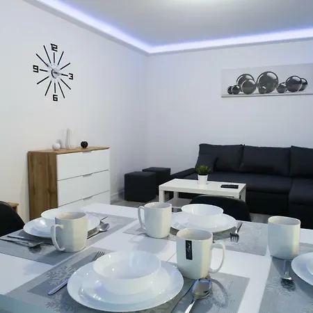 شقة Focus غدينيا